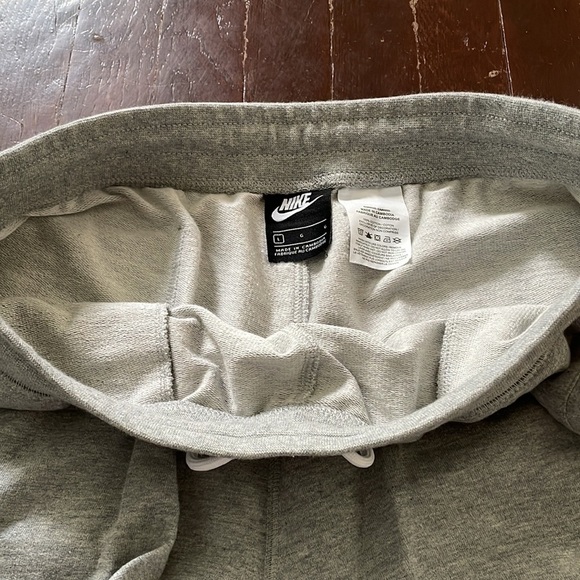 Men’s Nike Cotton Shorts With Drawstring And Pockets Large - Picture 10 of 16